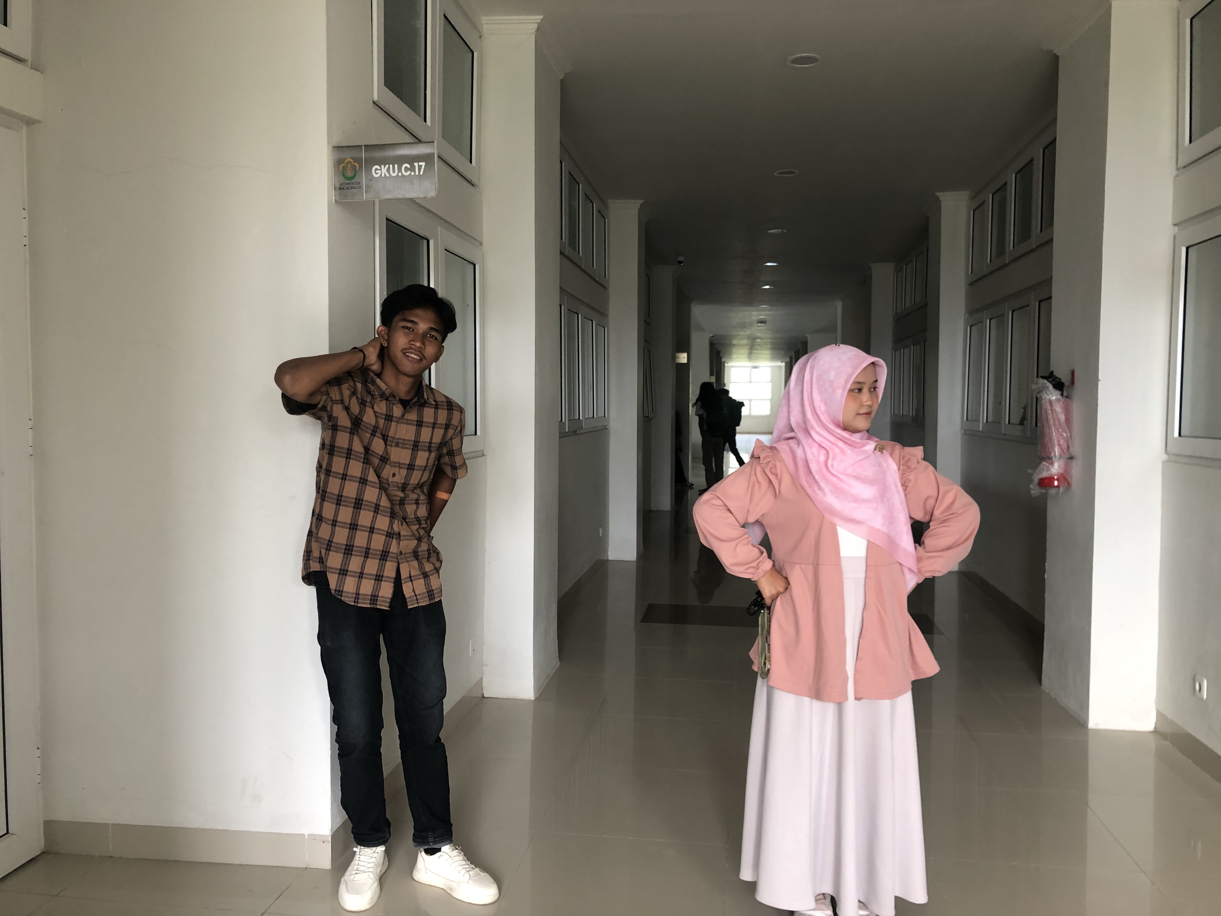 Fashion Outfit Cowok dan Cewek : Penting Atau Tidak ?