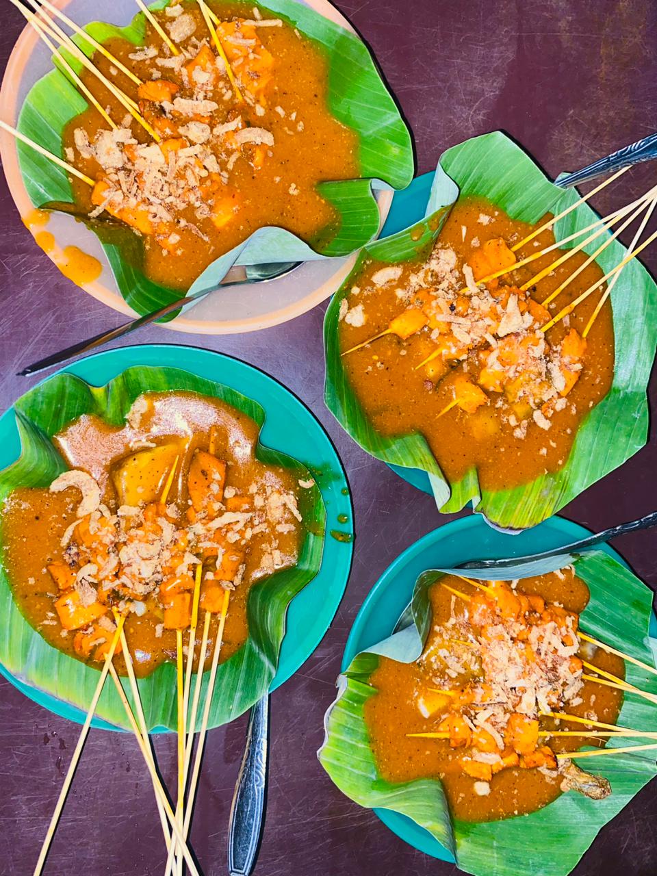 Hangatnya Sate Padang