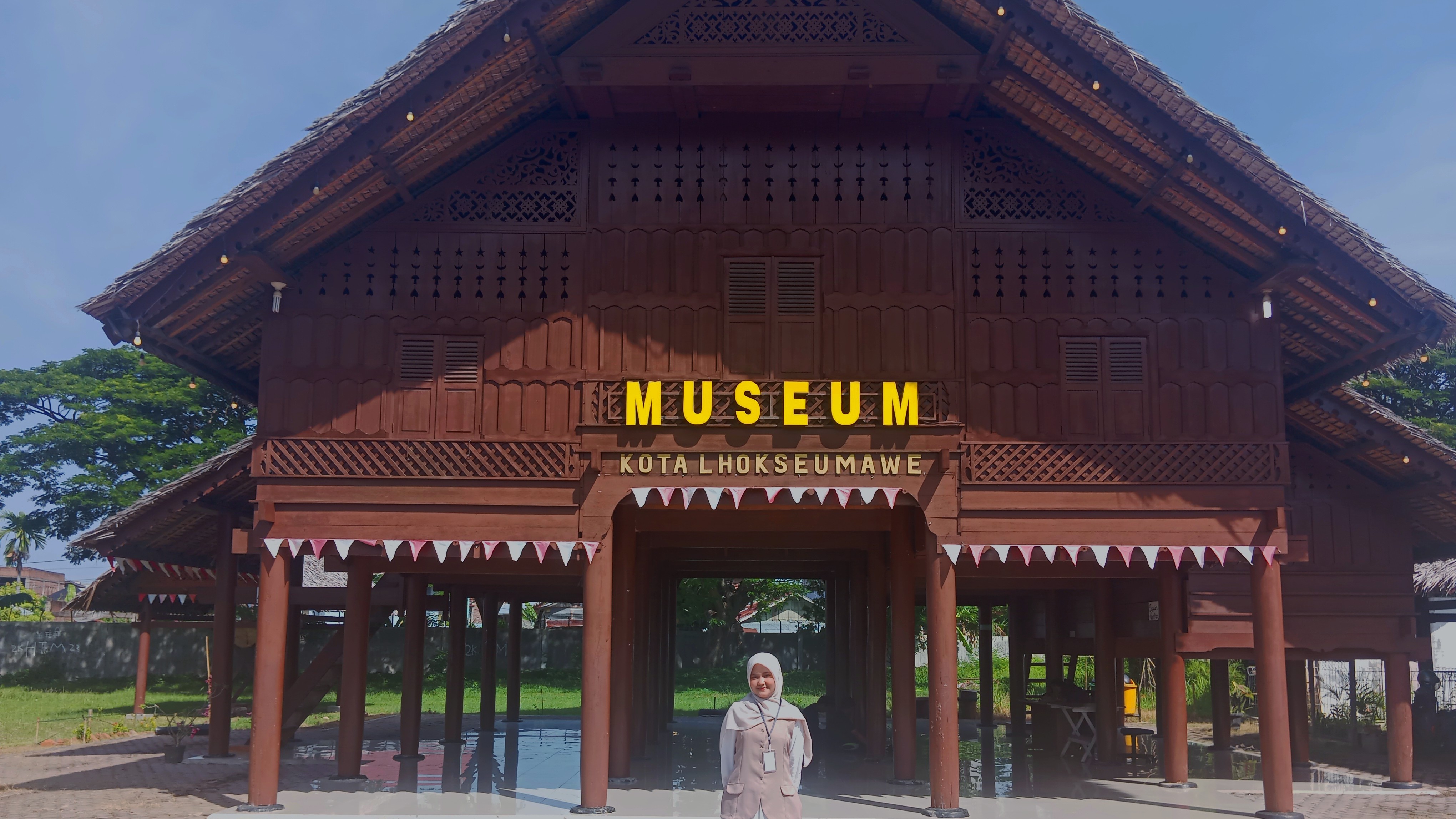 Rumah Krong Bade: Rumah Adat Aceh Dan Filosofinya