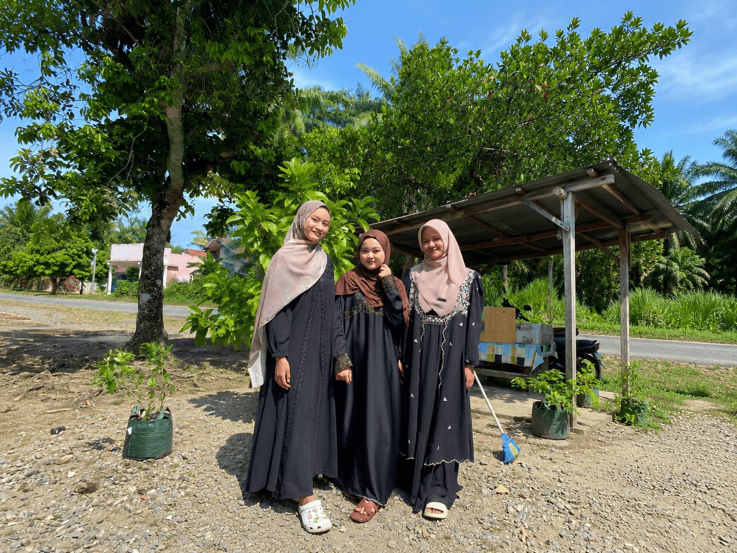 Gamis Abaya Kian Populer Dikalangan Remaja dan Dewasa