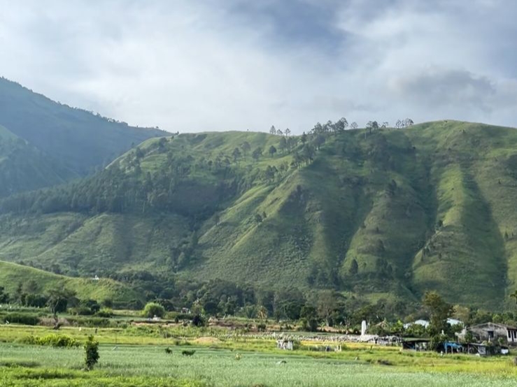 Panorama Indah Paropo Danau Toba Tarik Minat Wisatawan