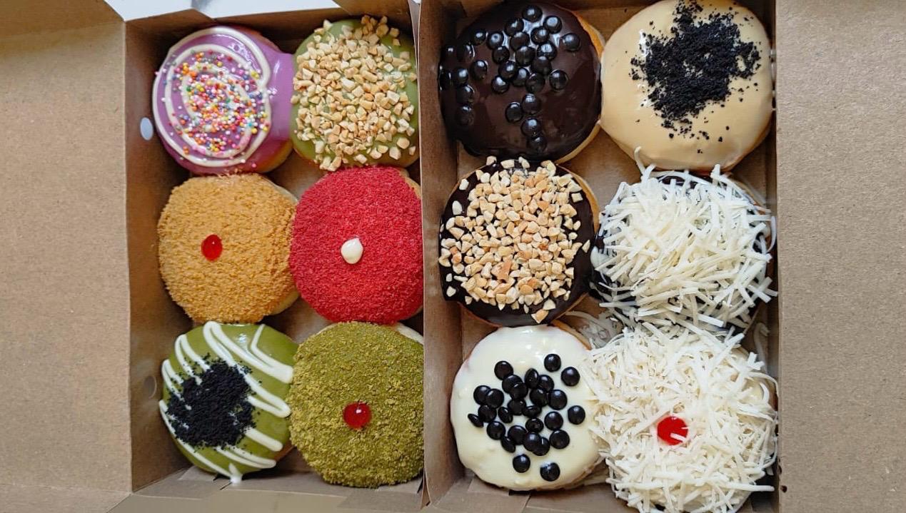 Kelezatan dalam Kotak: Donat Favorit Mahasiswa