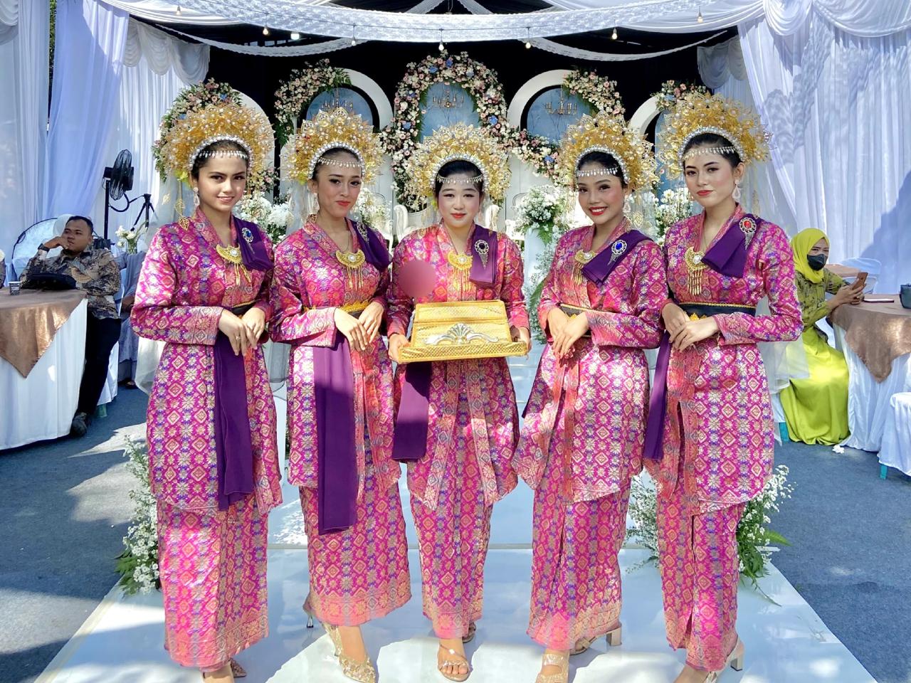 Tarian Persembahan Melayu Sambut Kedatangan Pengantin