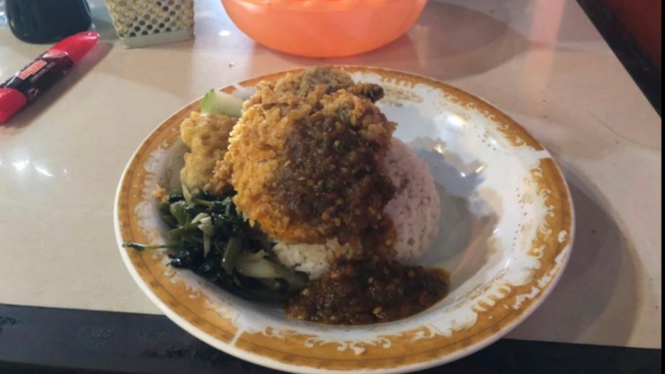 Ayam Geprek Surabaya