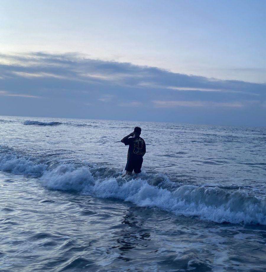 Menikmati Keindahan Pantai Ujong Blang