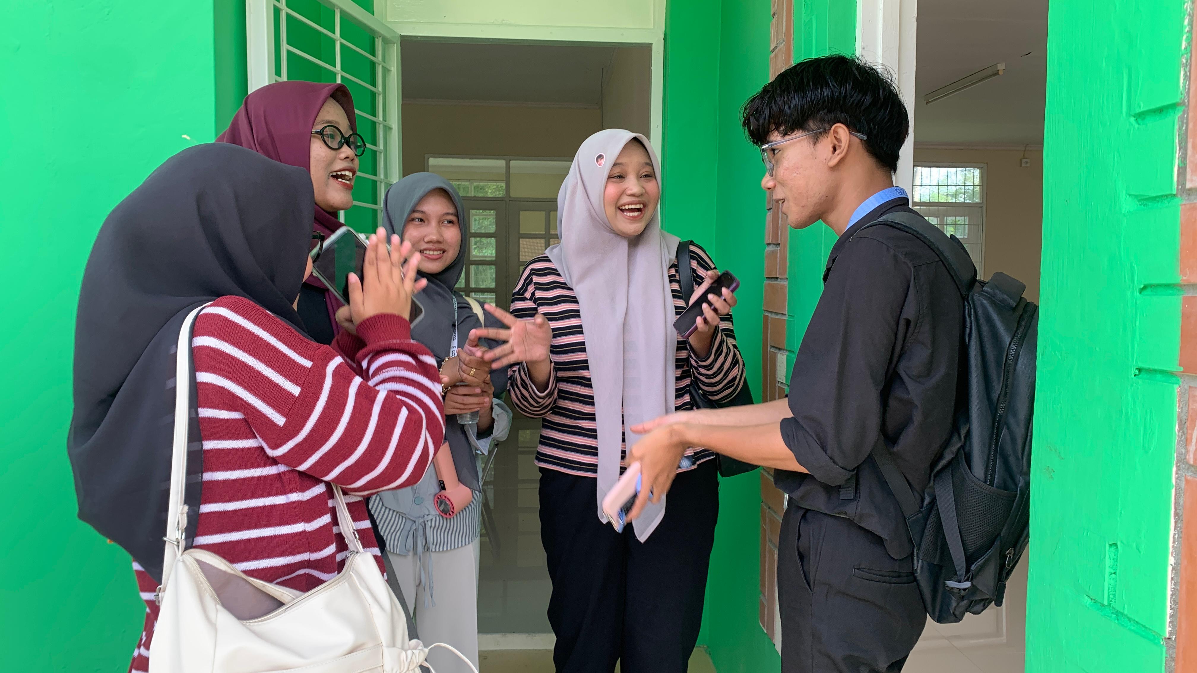 Demam Sound "Gapapa" – Anisa Bahar