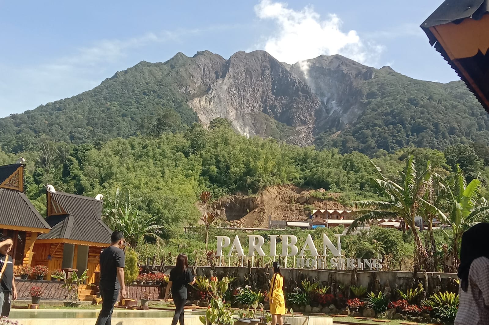 Menikmati Wisata Pemandian Air Panas Pariban, Dengan Anggaran Yang Ramah Di Kantong