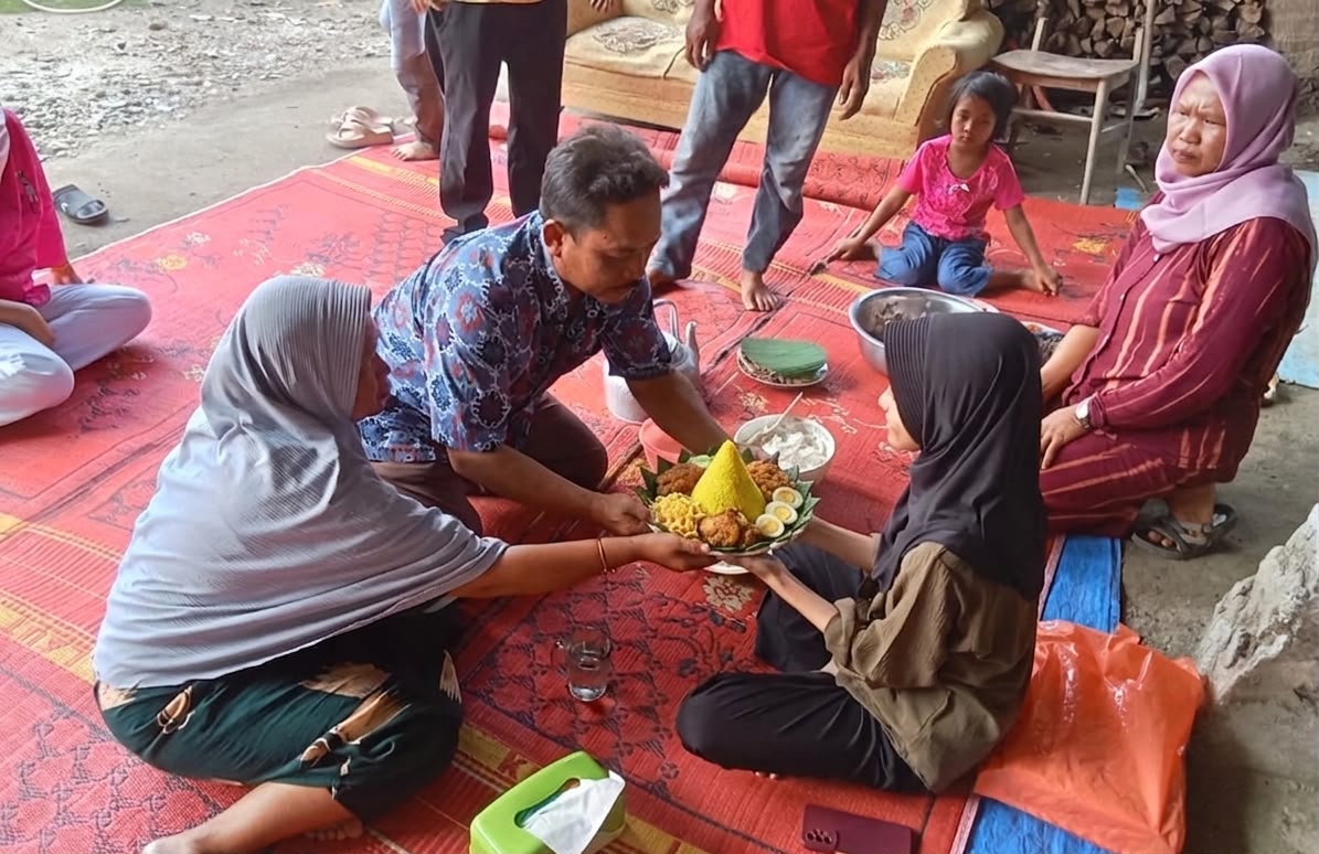 Saat Doa Menjelma Tradisi: Memanggil Pulang Semangat Lewat Upah-Upah
