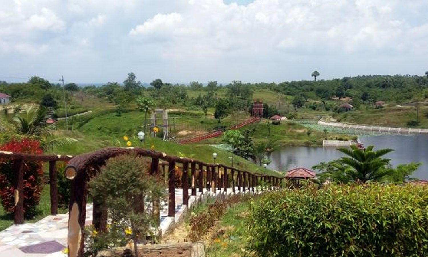 Keindahan Waduk Jeulikat yang Selalu Mengundang Pengunjung