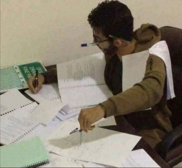 Mengatur waktu, Menjadi Andalan Mahasiswa Menyelesaikan Tugas Kuliah Tepat Waktu