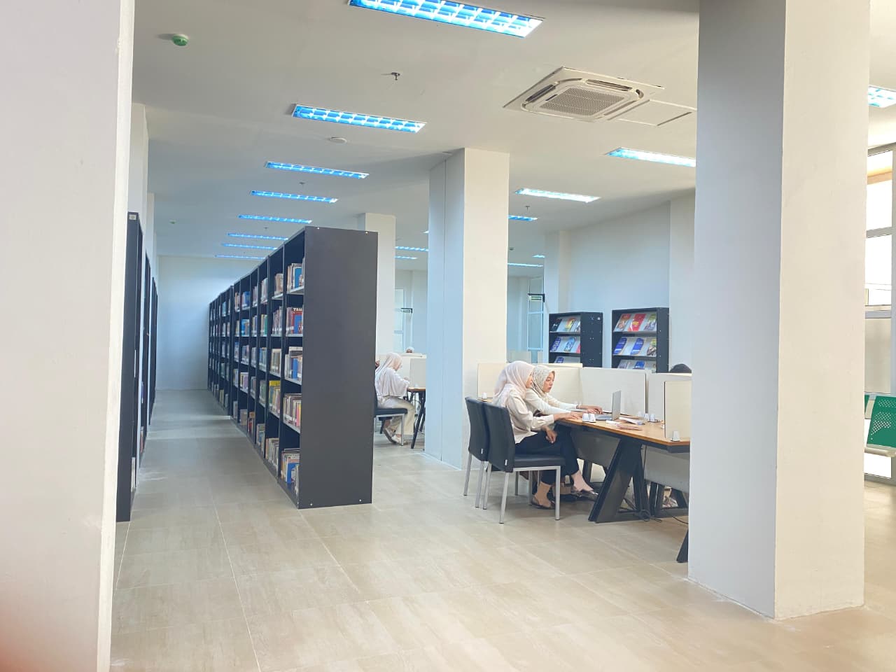 Pemanfaatan Perpustakaan dan Sumber Belajar Digital Untuk Mendukung Perkuliahan