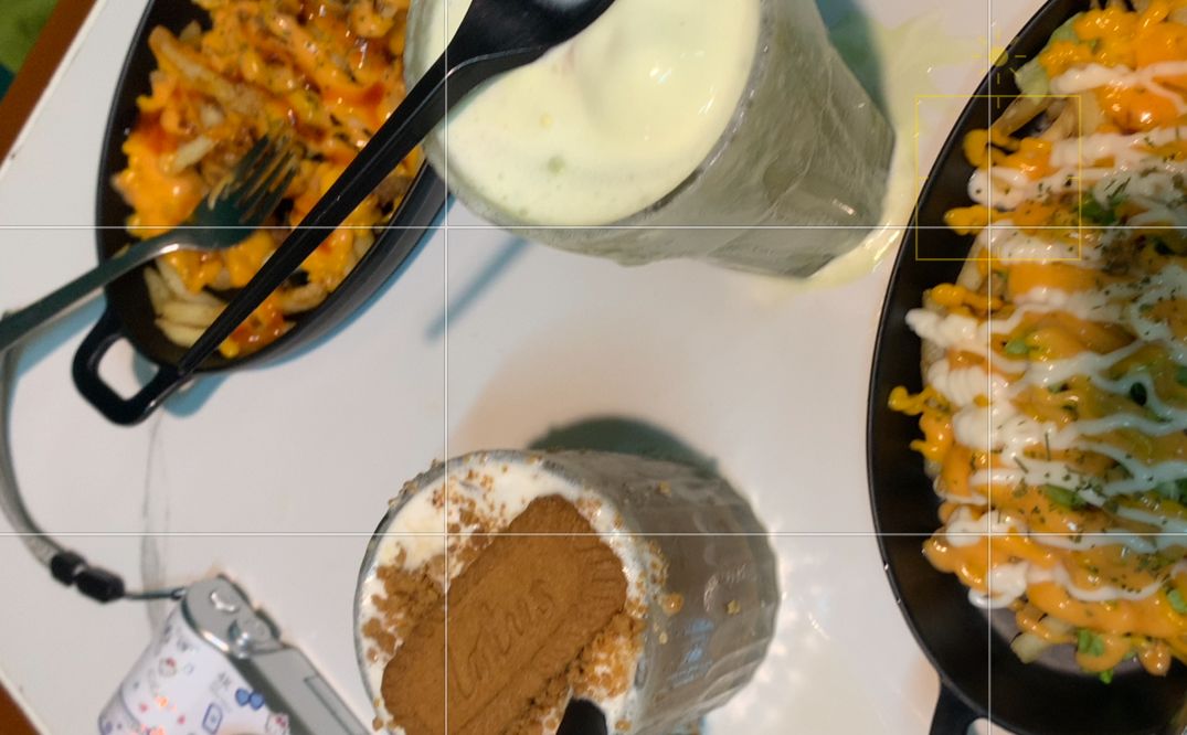 Mahasiswa Unimal Ulas Menu Favorit di Kafe Sudut Kiri