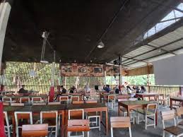 Grand Kupi Cafe, Hiburan Santai di Blang Pulo