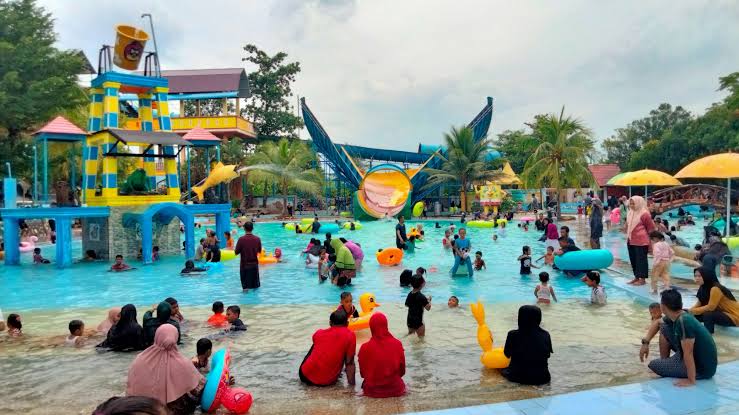 Waterboom Taman Mangkat Ceria