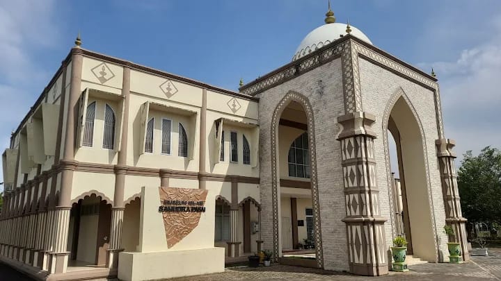 Menelusuri Jejak Kerajaan Islam Pertama di Museum Samudera Pasai