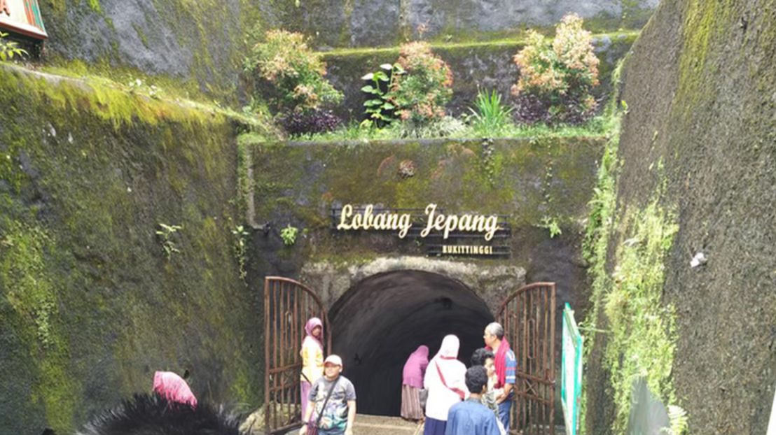 Menikmati Liburan Dengan Menelusuri Sejarah Di Lobang Jepang Bukittinggi