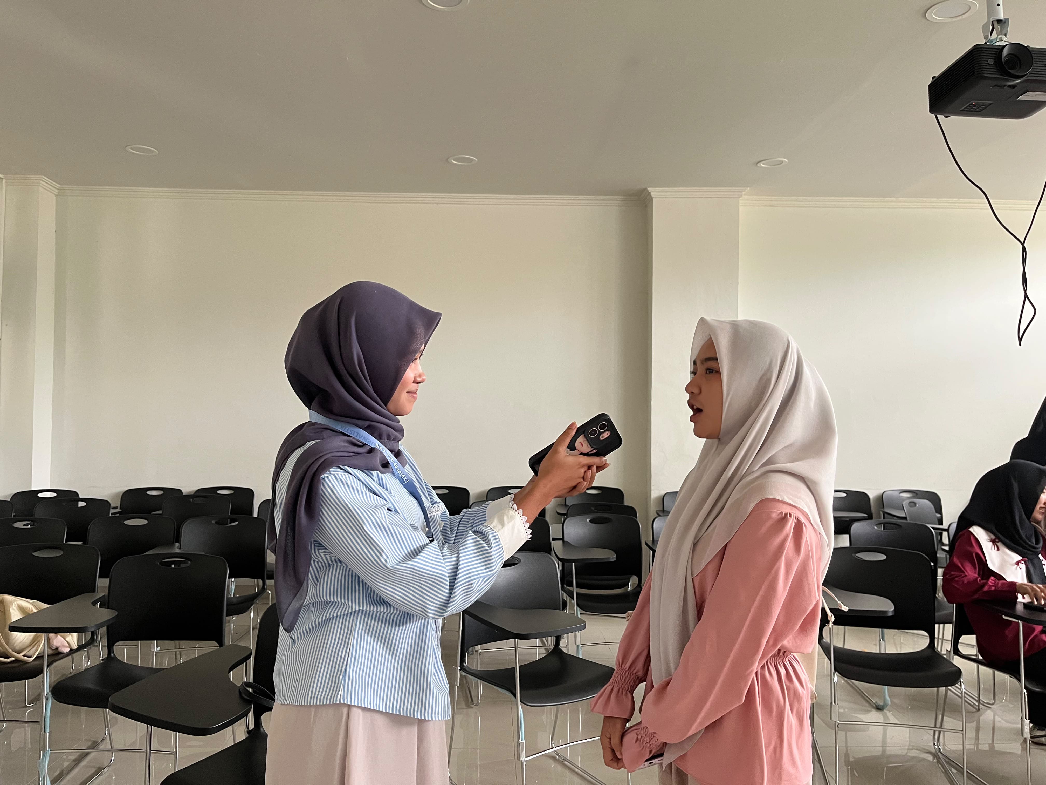 Pilihan Outfit Simpel untuk Aktivitas Harian