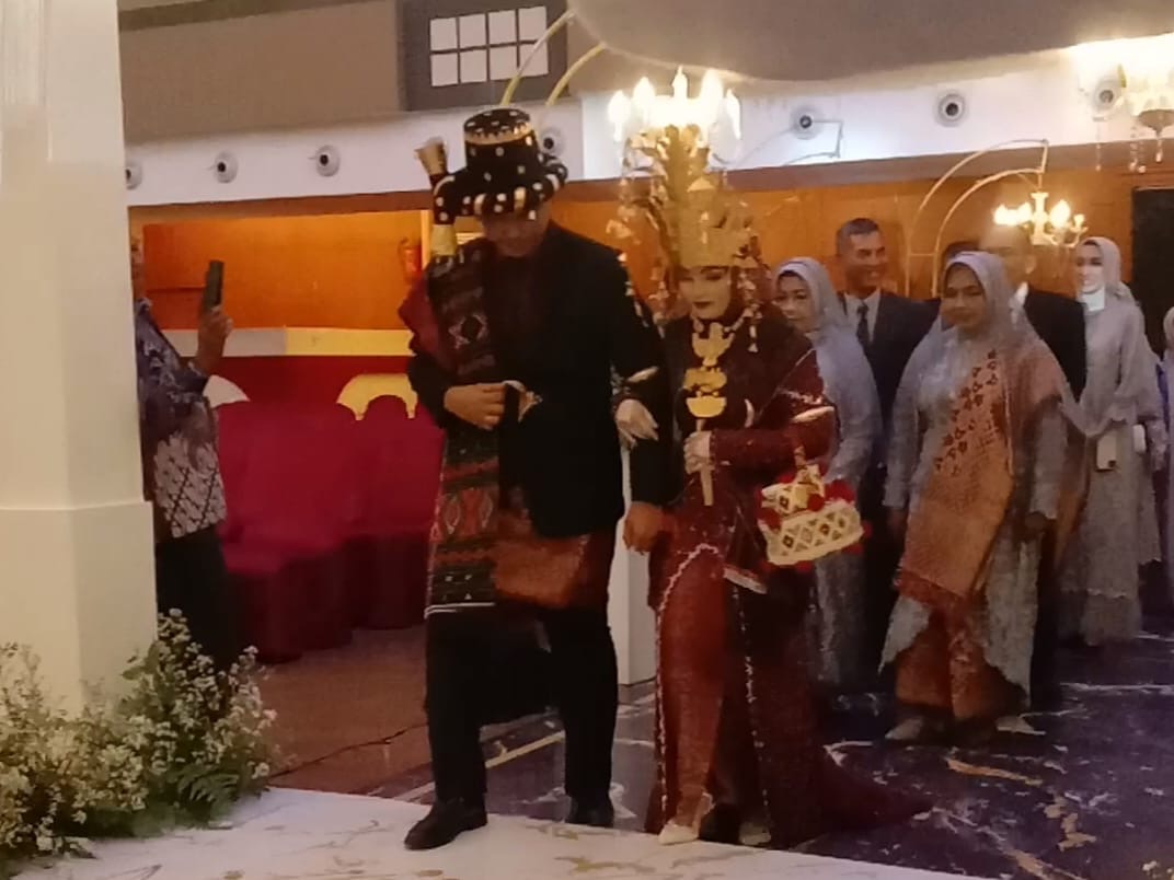 Dibalik Alunan Musik Rere Ma Na Rere, Tersimpan Makna dan Pesan Budaya Dalam Pernikahan Adat Mandailing