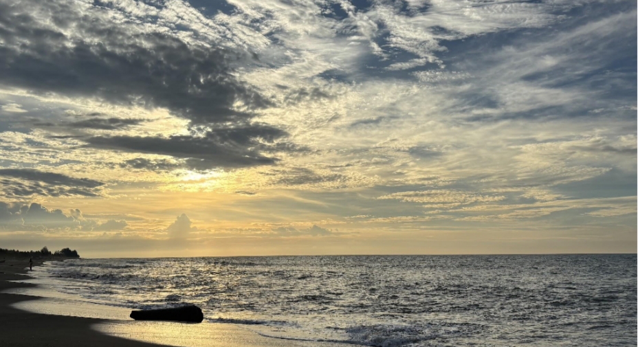 Laut Bangka Krueng Geukuh, Wisata Gratis yang Menawarkan Keindahan Alam Aceh Utara