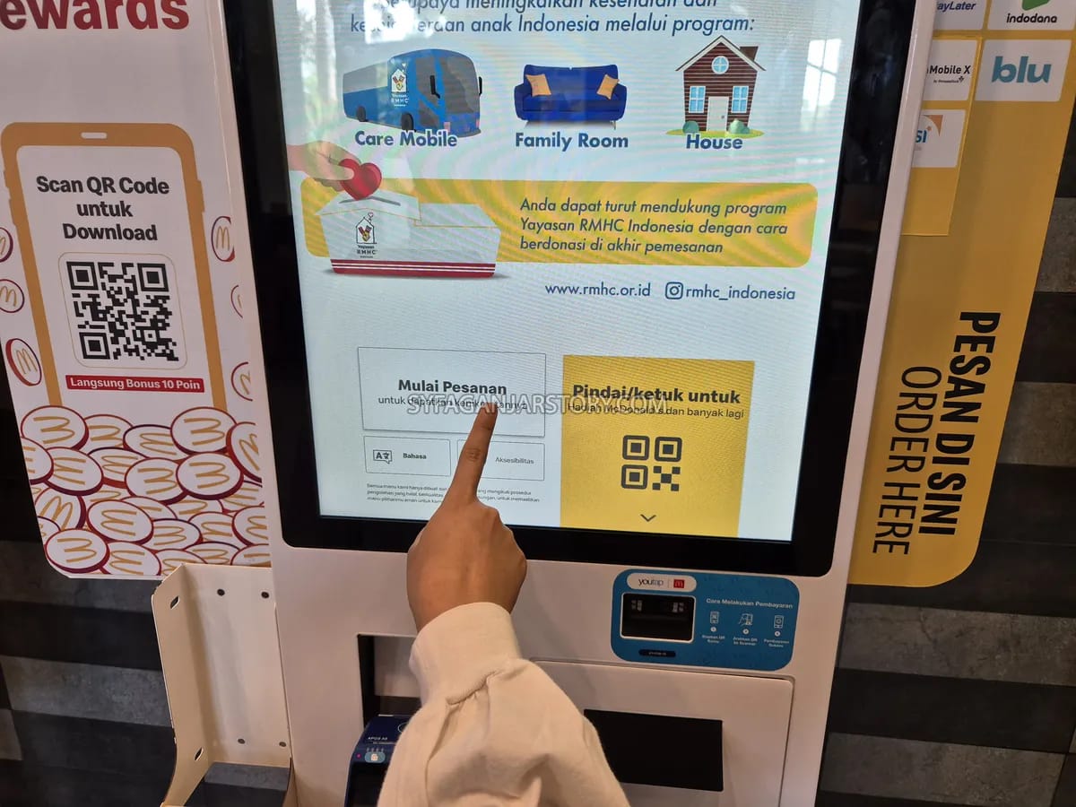 Antrean Berkurang, Mesin Pemesanan Mandiri Permudah Pelanggan