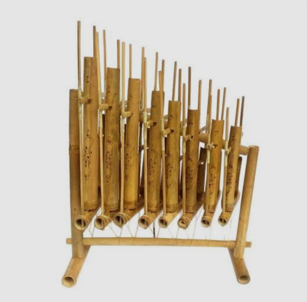 Angklung Tetap Hidup di Tengah Perkembangan Zaman