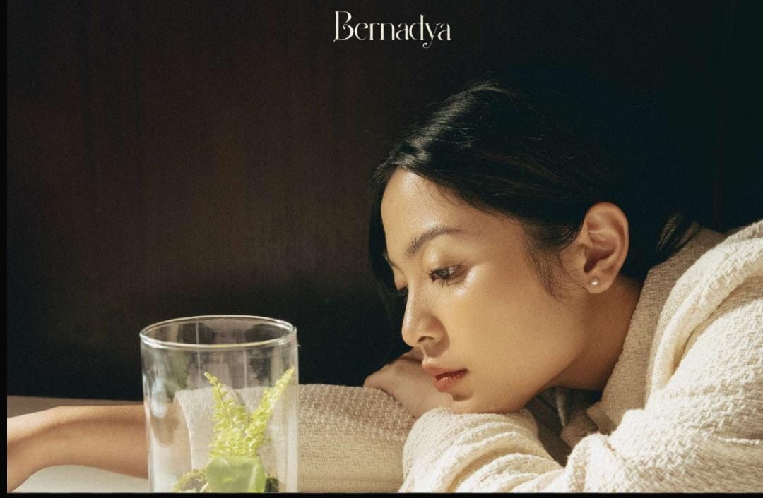 Satu Bulan" Bernadya Tampilkan Kisah Perpisahan yang Relatable