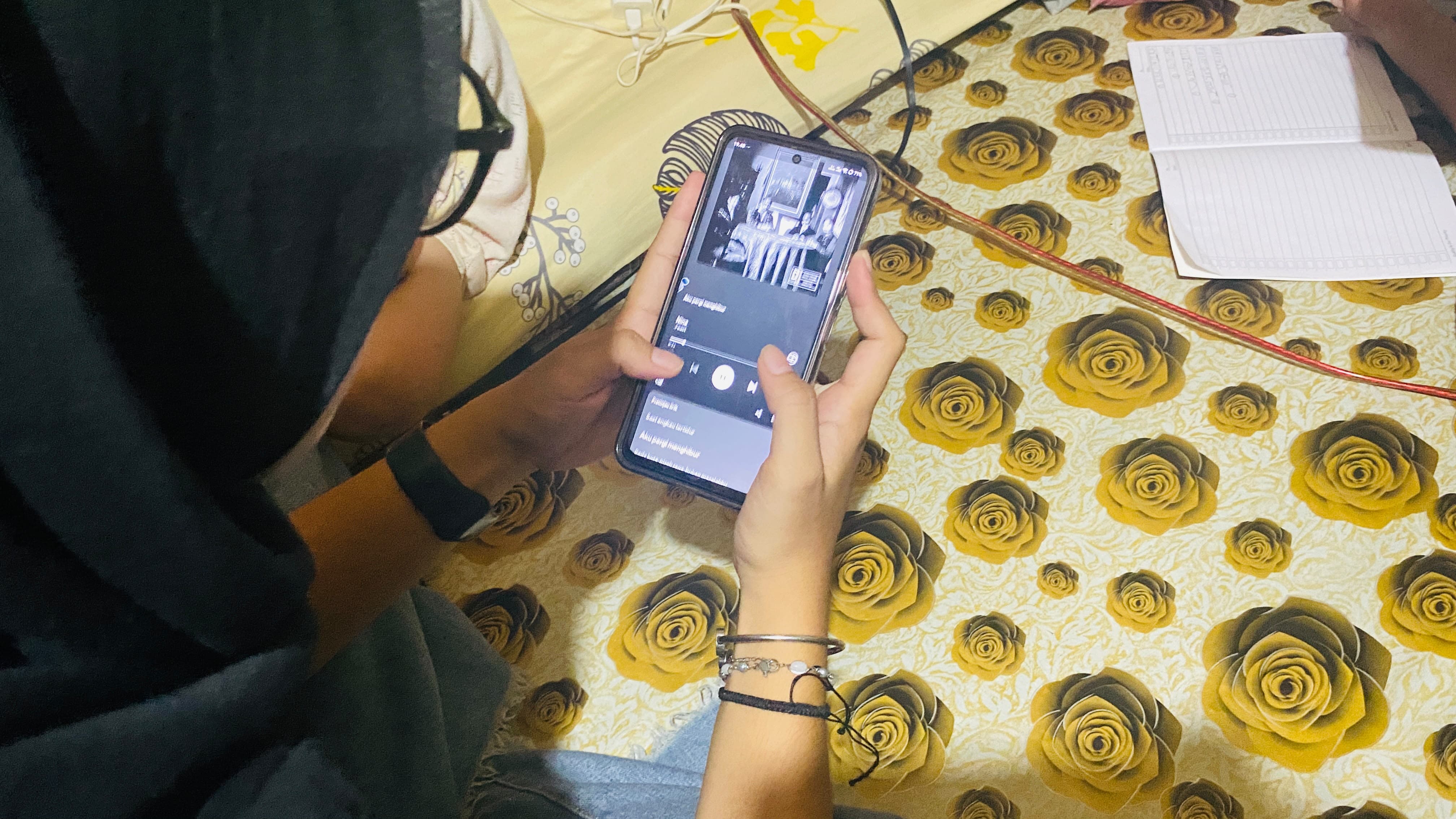 “Nina” .Feast, Lagu Penuh Makna tentang Kasih Sayang Keluarga