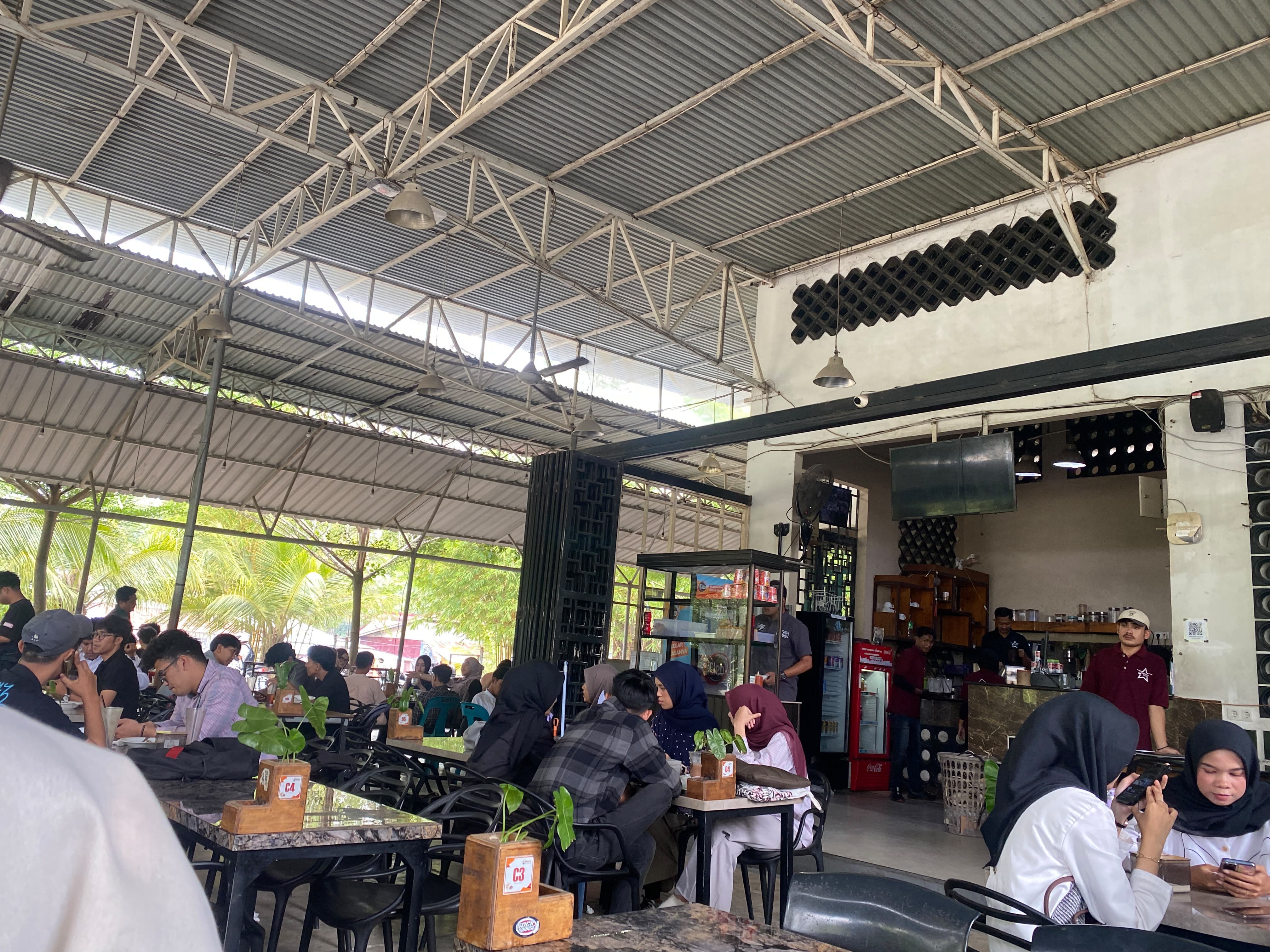 Cafe Mensa Banyak Diminati Mahasiswa Sebagai Tempat Nongkrong Favorit