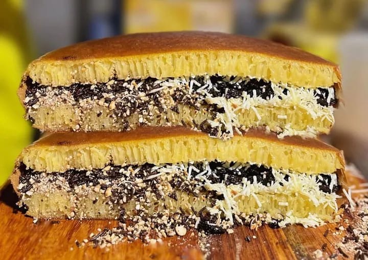 Martabak Marwis Jadi Pilihan Kuliner Favorit di Batuphat