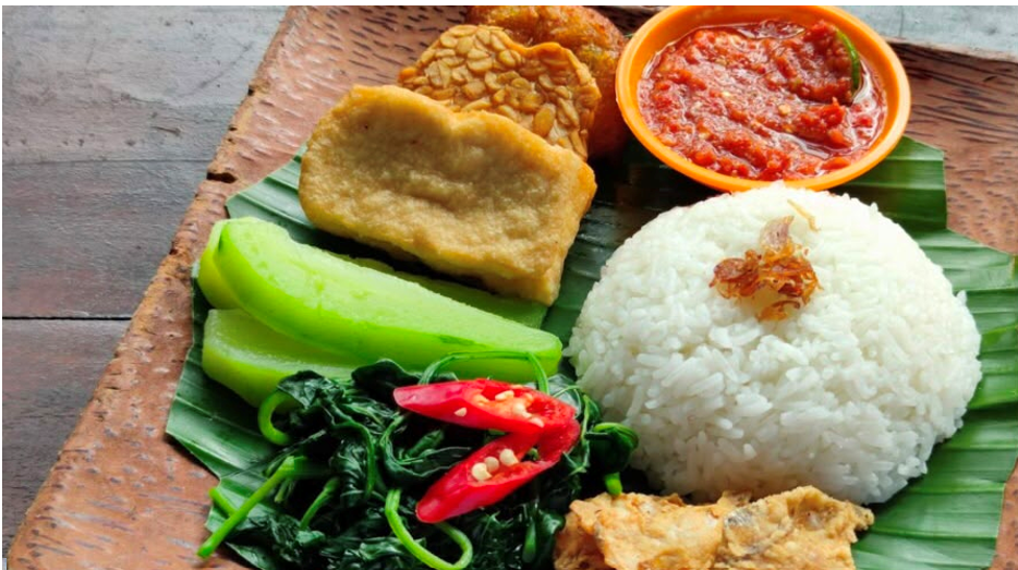 Budaya Makan Pakai Sambal Masih Menjadi Kebiasaan Sehari-hari Warga Indonesia